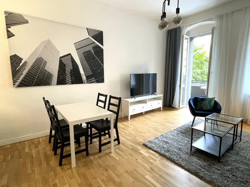 Möblierte 2 Zimmer Wohnung mit Balkon im Prenzlauer Berg - frei ab Oktober 2026 — photo 1